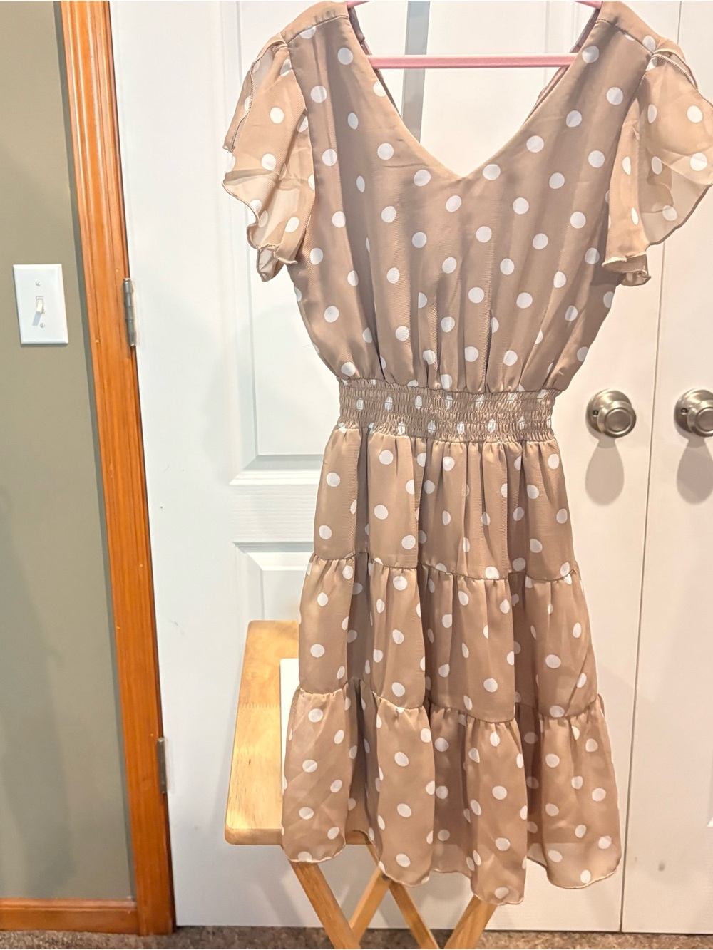 Honey & Rosie Girls Size 8 Taupe Polka Dot Flutter Sleeve Tiered Dress